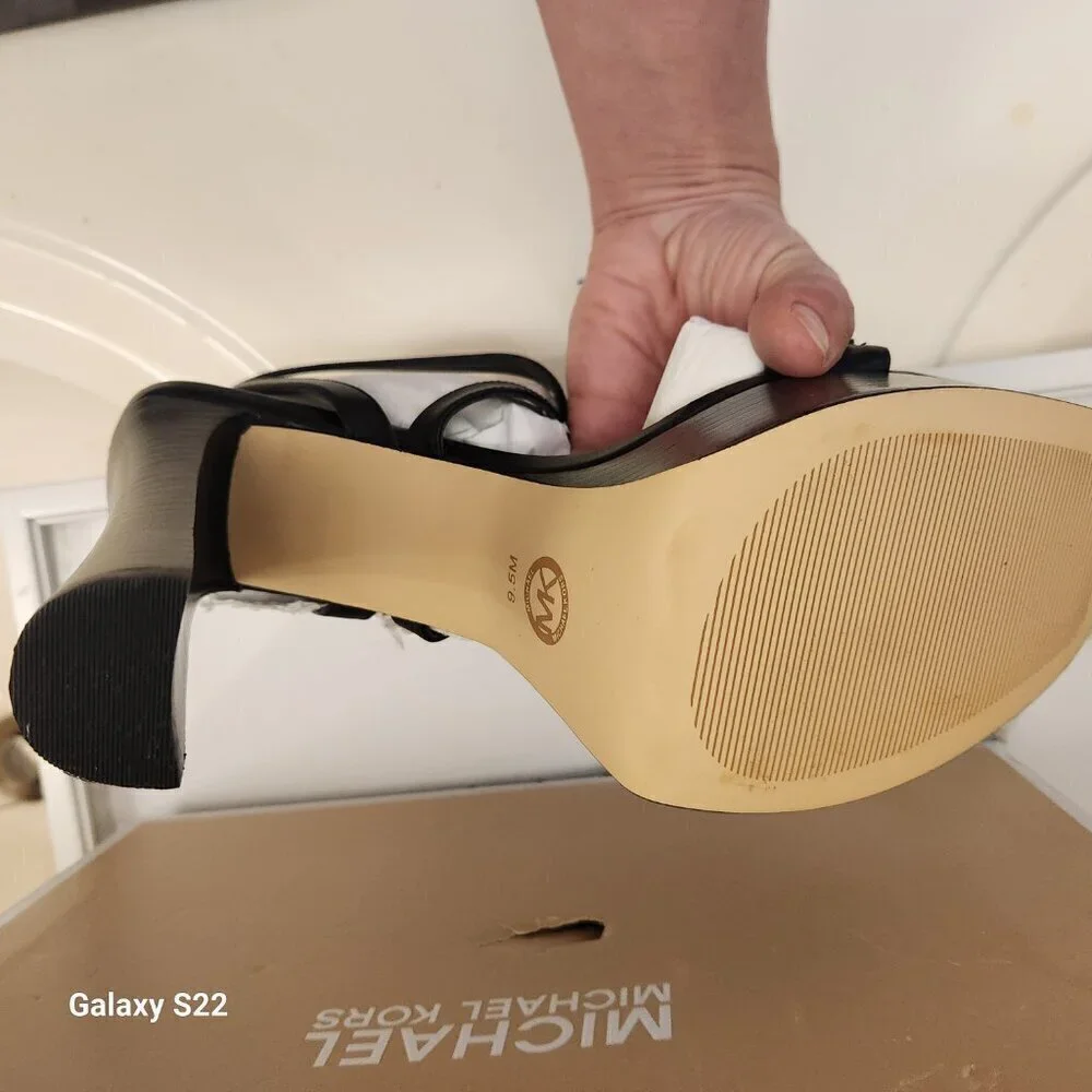 NWT Michael Kors Black Paola Chain Platform Black Leather 9.5. NIB - Picture 7 of 14